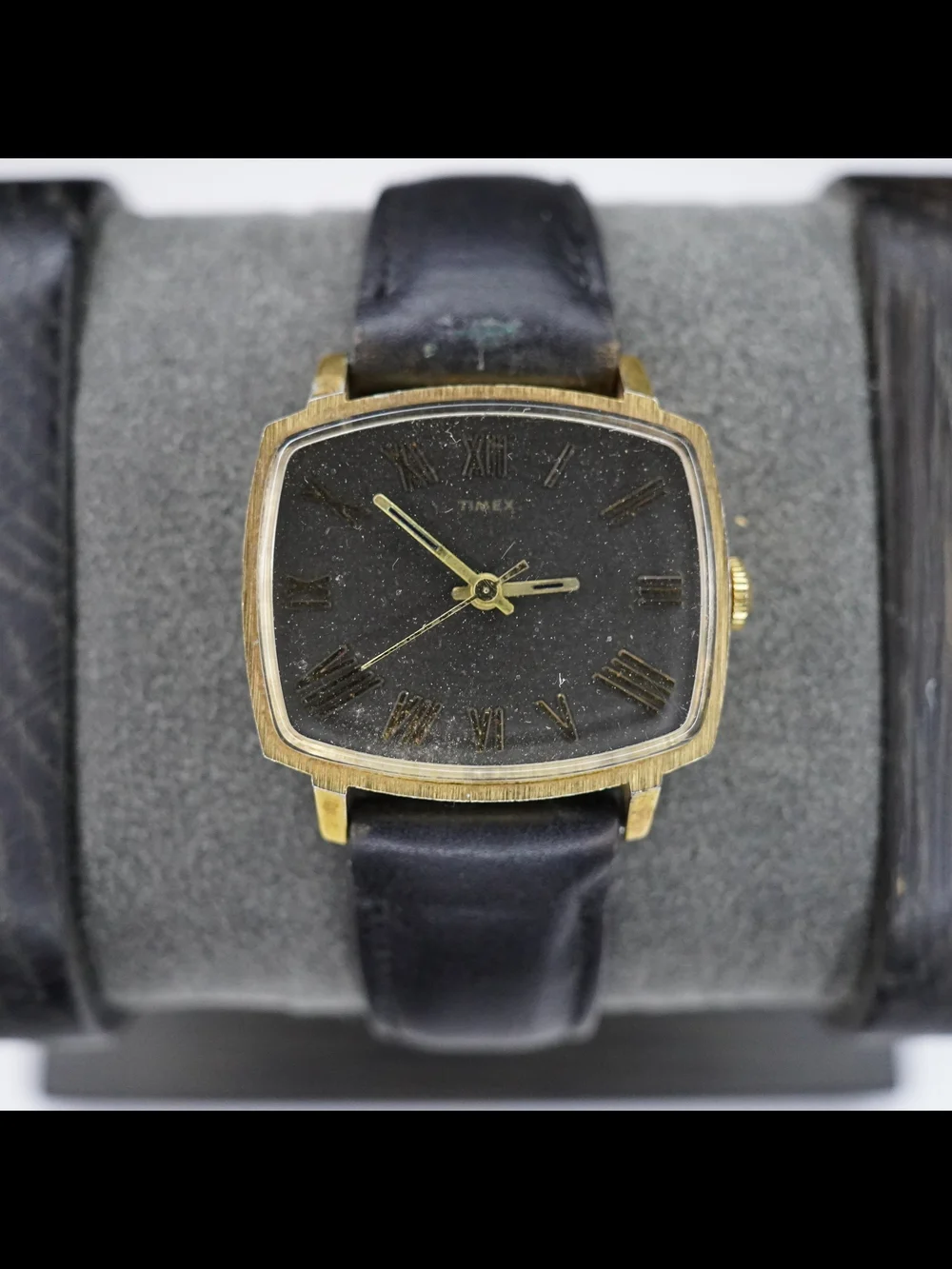 Timex Mercury 1972 Gold Tone Mens Vintage 1970s Mechanical Handwind Watch Retro